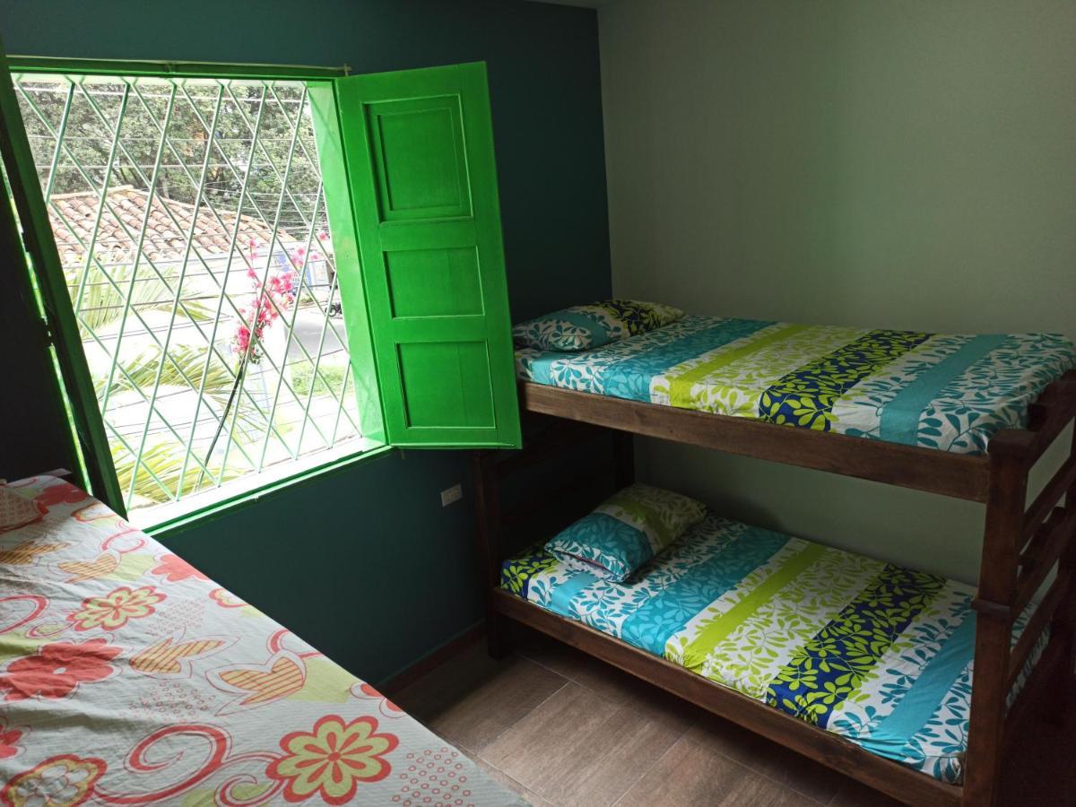 بوكارامانغا Xavihostel المظهر الخارجي الصورة